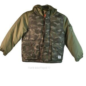 Kids OshKosh B'Gosh Boys' Heavyweight fatigue jacket size Medium 5/6